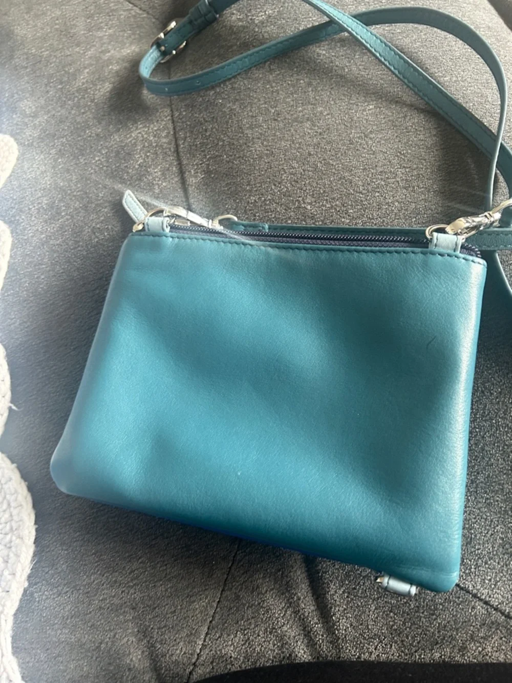 📱 RFID Leather Crossbody Phone Case Bag - Picture 4 of 7